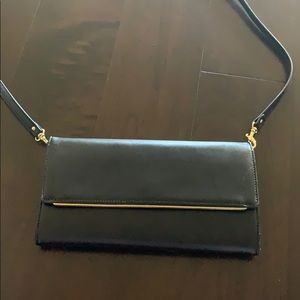 Black crossbody bag (slightly used)